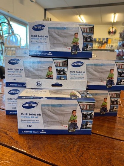 Carebag toiletzakken zijn ideaal voor het gebruik bij je mobiele- of inbouwtoilet in je caravan, camper of boot. Carebag toiletzakken zijn ideaal voor het gebruik bij je mobiele- of inbouwtoilet in je caravan, camper of boot.